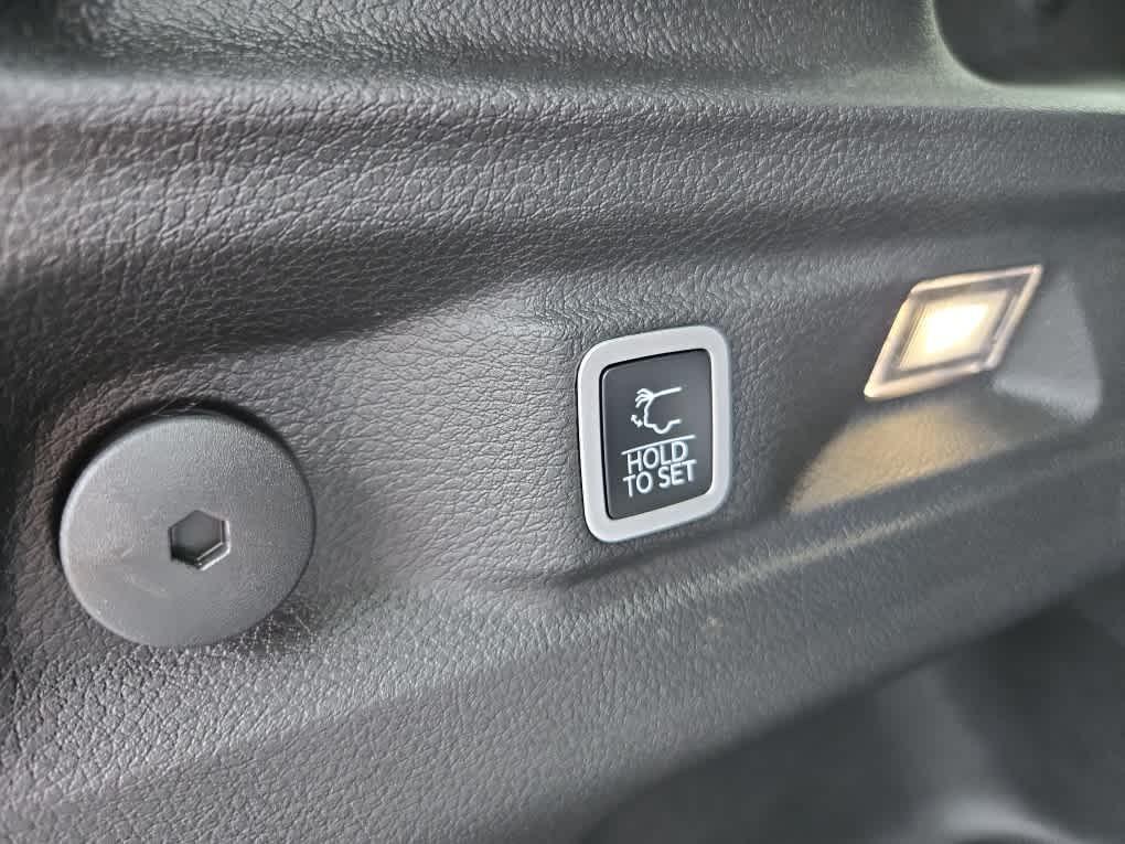 new 2025 Jeep Grand Cherokee L car, priced at $52,757