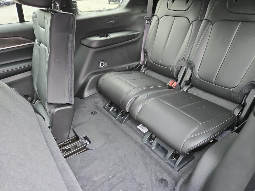 new 2025 Jeep Grand Cherokee L car, priced at $52,757