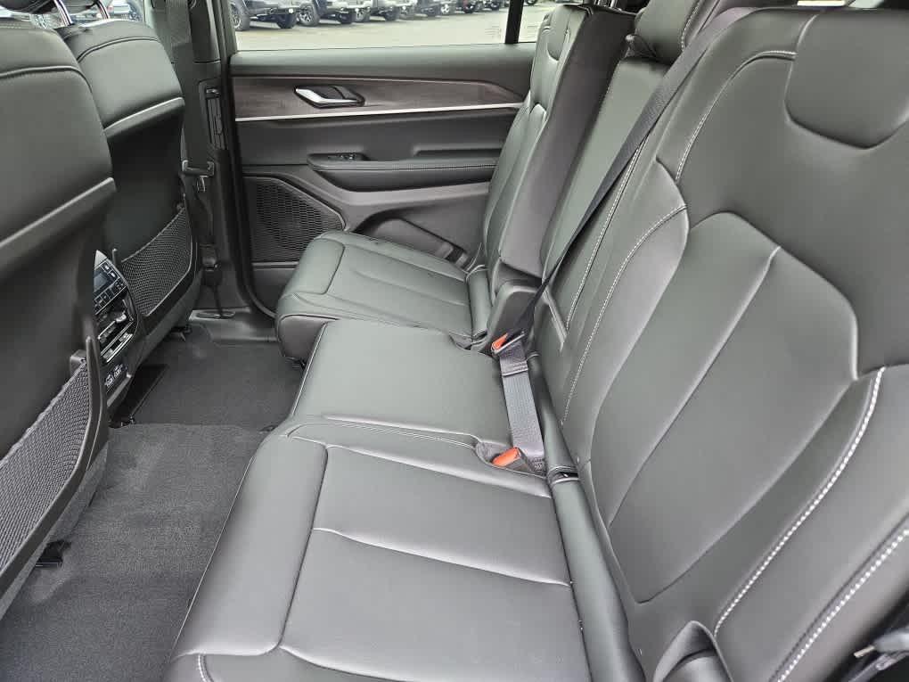 new 2025 Jeep Grand Cherokee L car, priced at $52,757