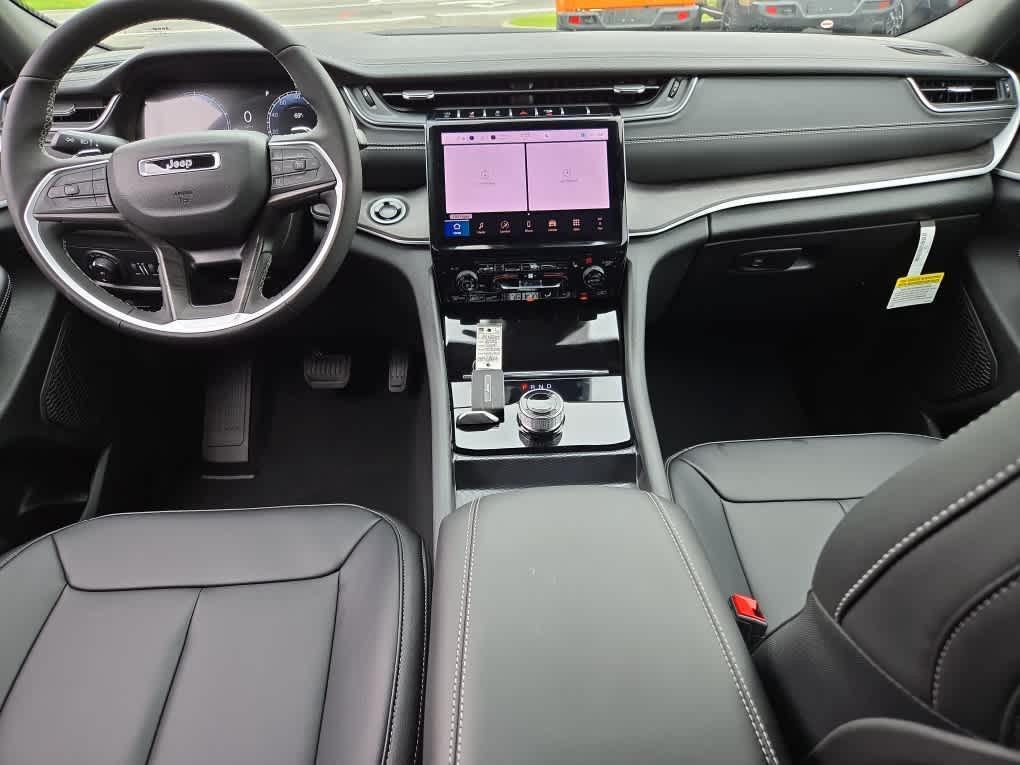 new 2025 Jeep Grand Cherokee L car, priced at $52,757