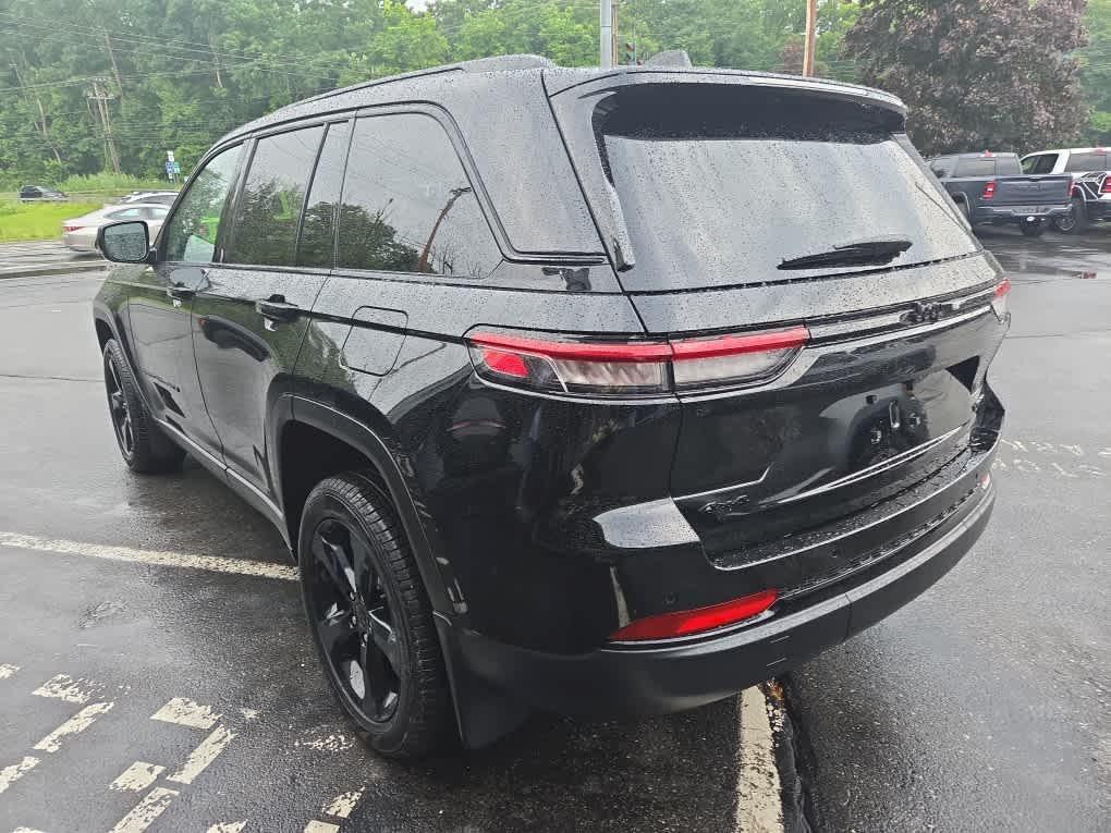 new 2025 Jeep Grand Cherokee car, priced at $50,910
