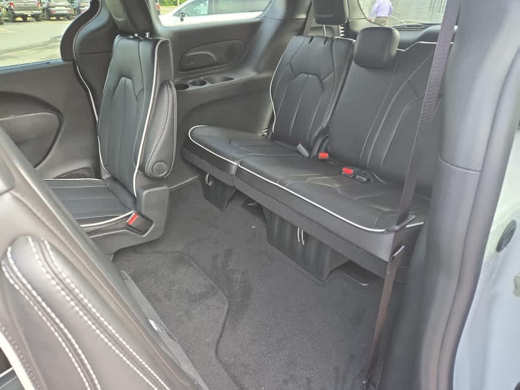 new 2026 Chrysler Pacifica car, priced at $50,900