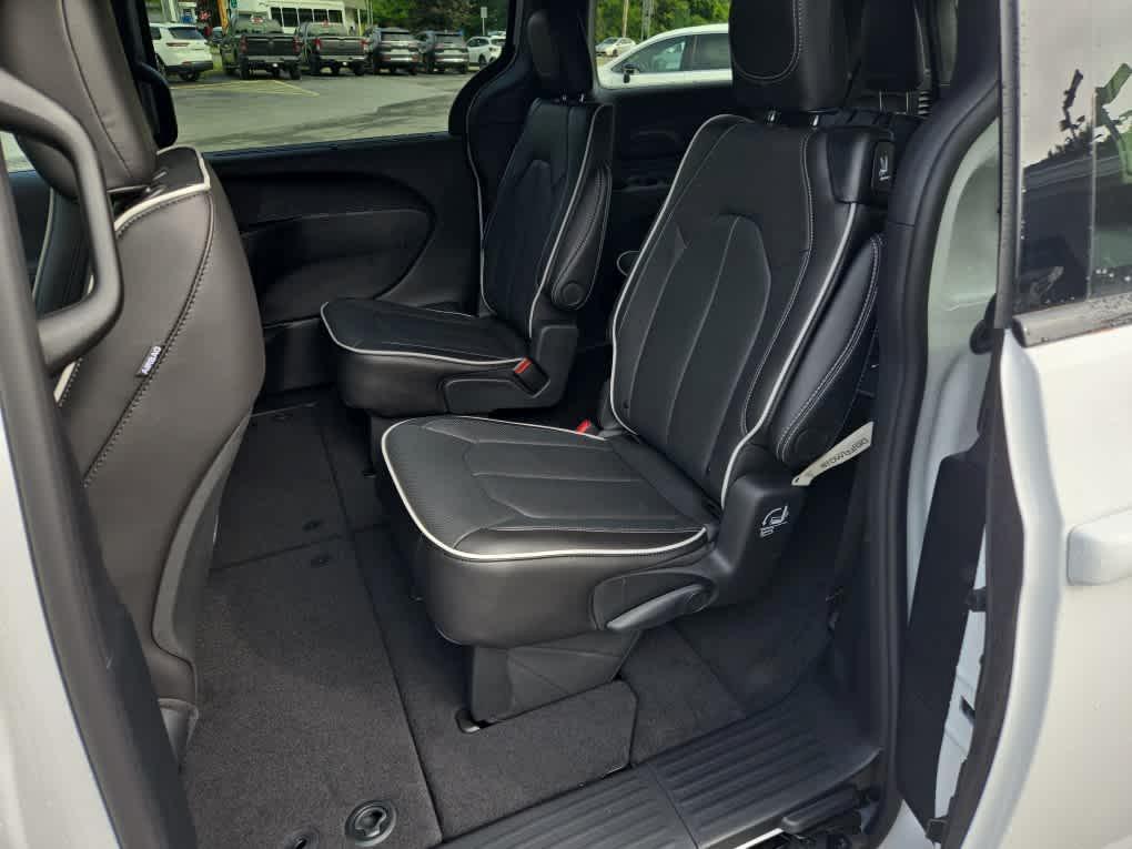 new 2026 Chrysler Pacifica car, priced at $50,900