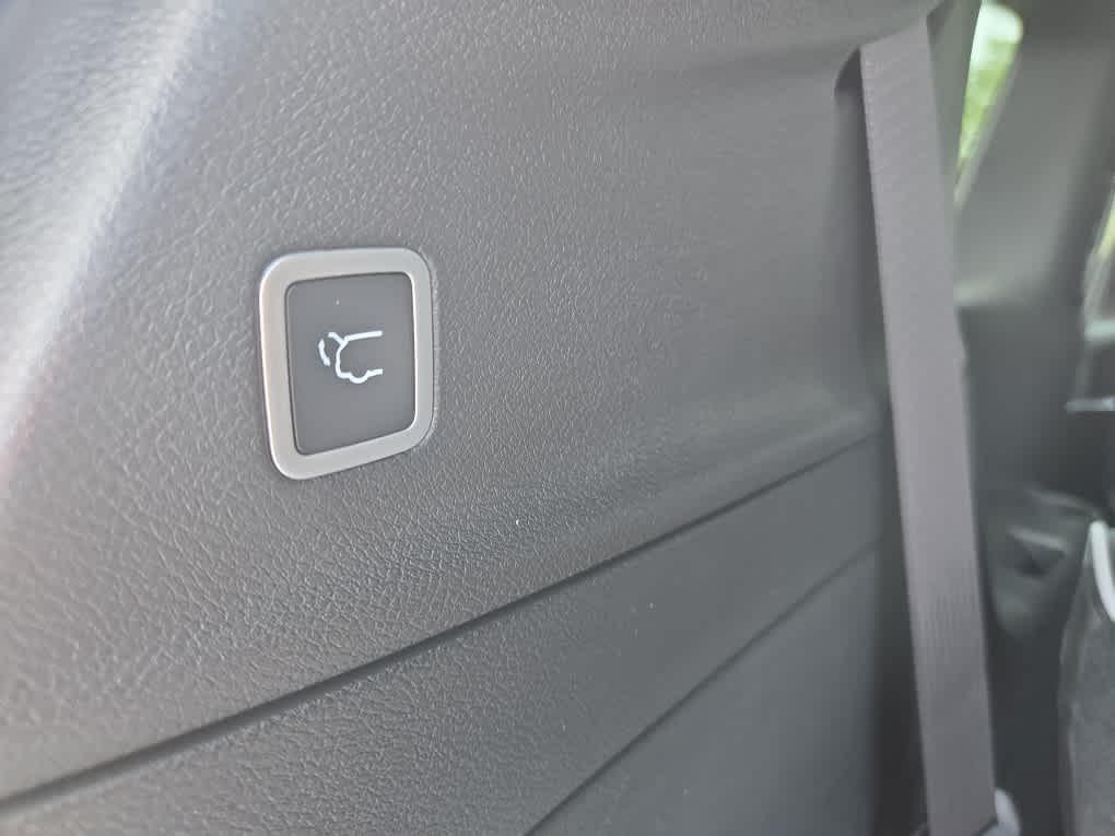 new 2026 Chrysler Pacifica car, priced at $50,900