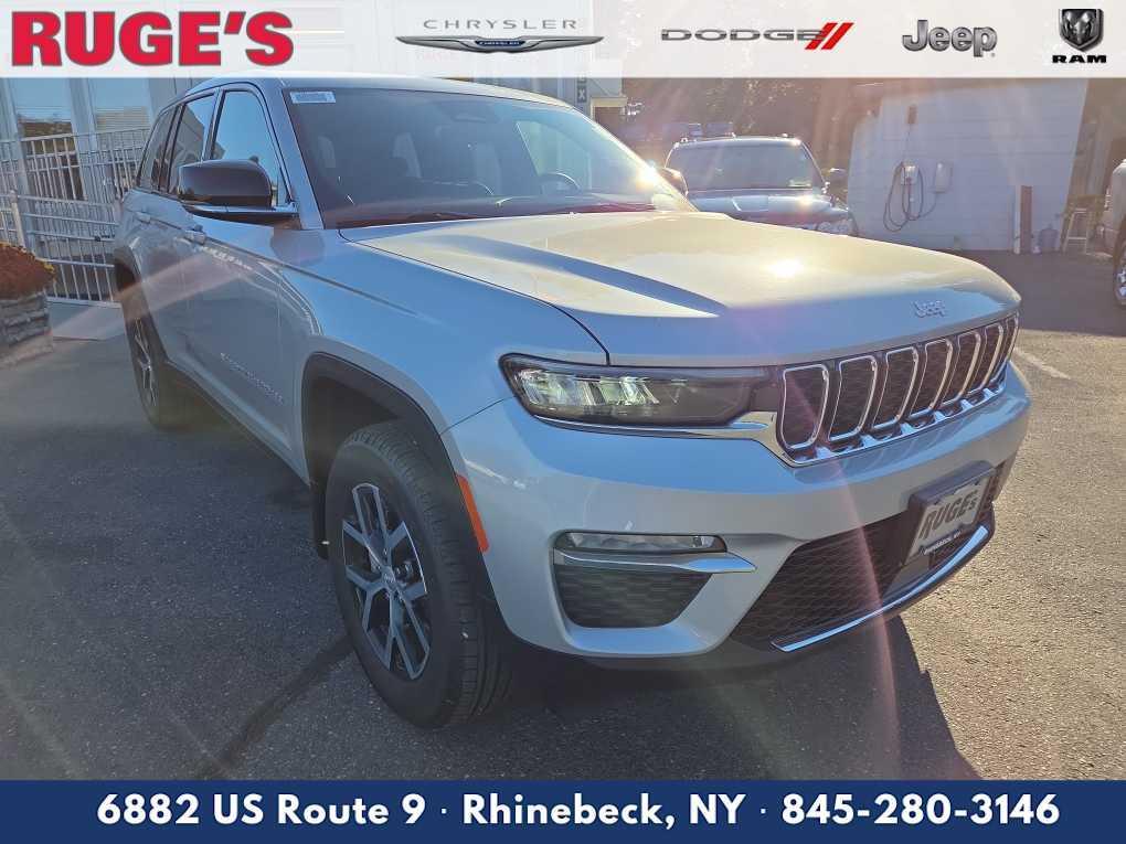 new 2025 Jeep Grand Cherokee car, priced at $45,670