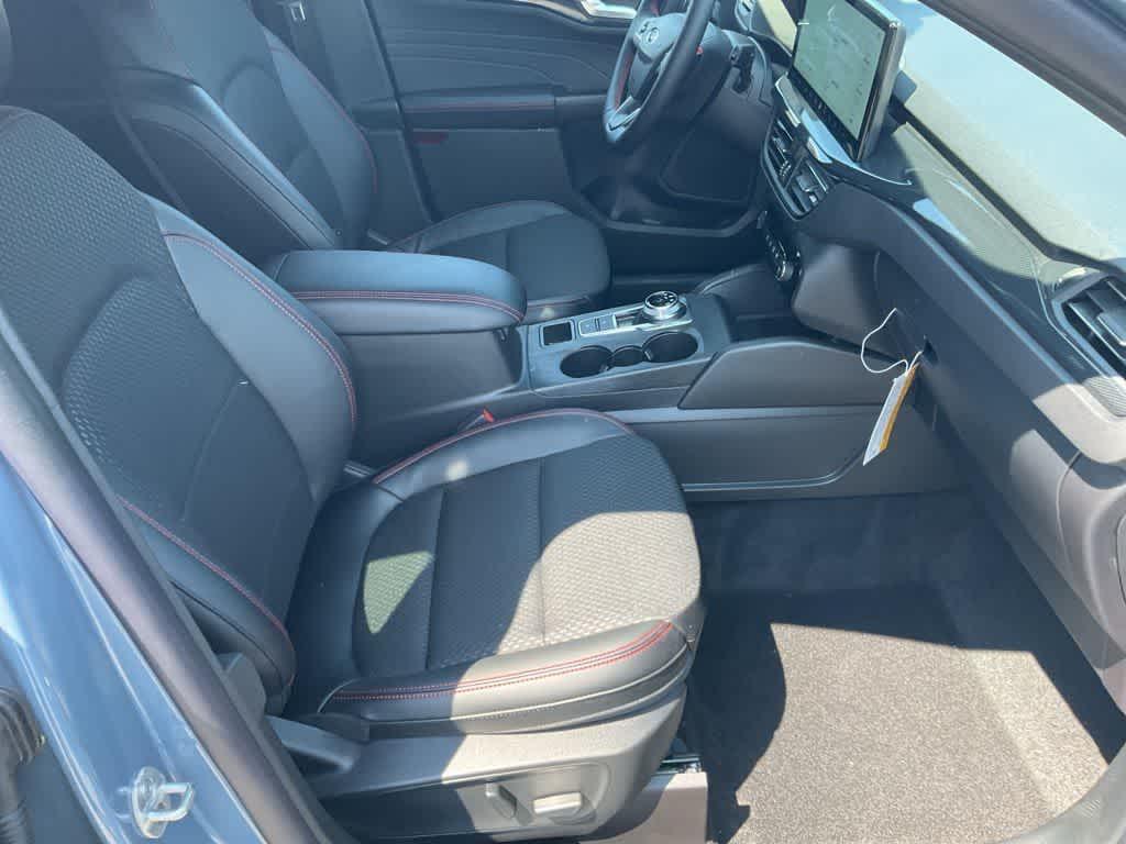 new 2025 Ford Escape car, priced at $39,575