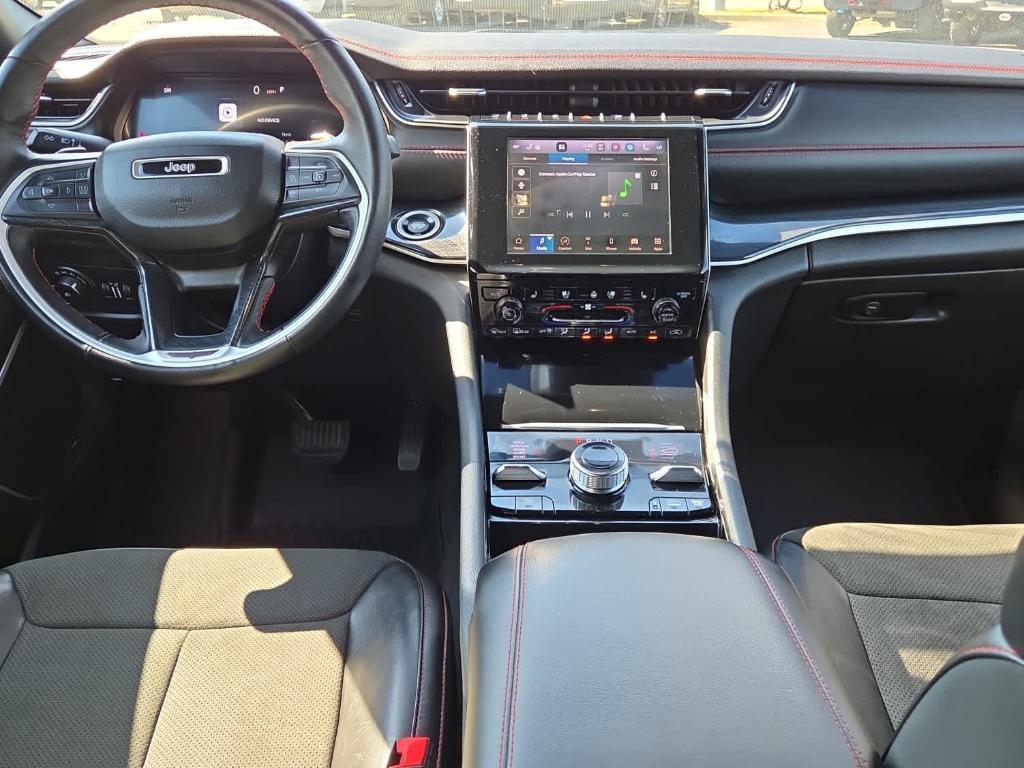 used 2022 Jeep Grand Cherokee car, priced at $35,489
