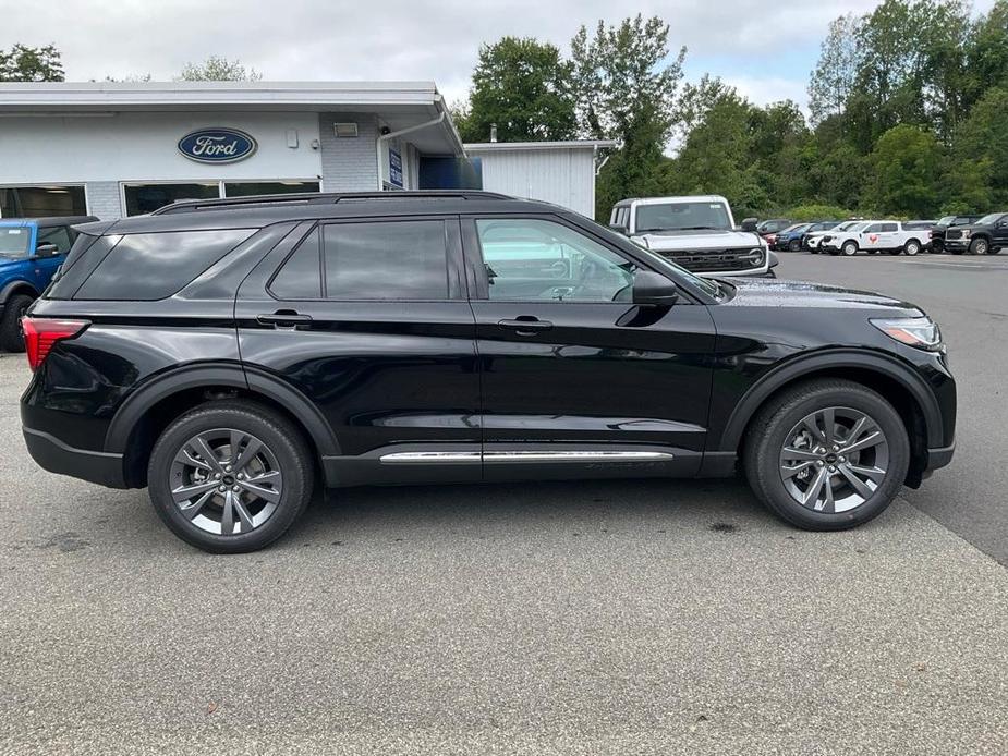 new 2025 Ford Explorer car