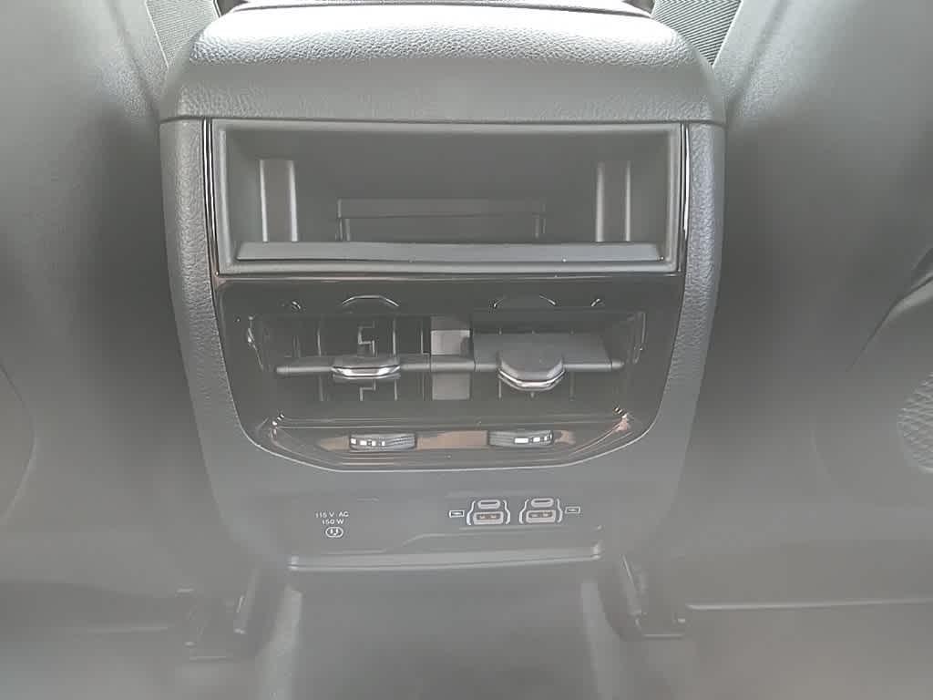 new 2025 Jeep Grand Cherokee car
