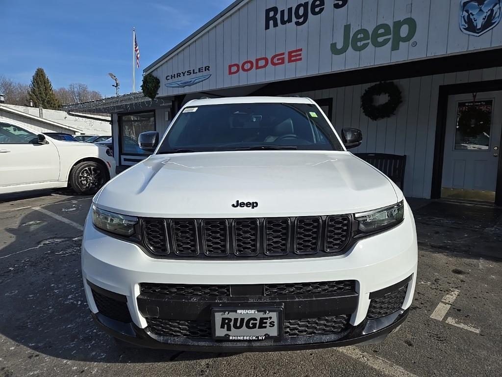 new 2025 Jeep Grand Cherokee L car