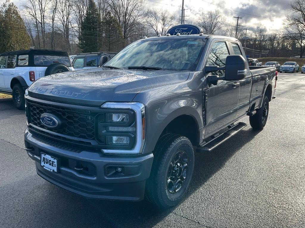 new 2024 Ford F-350 car, priced at $61,600