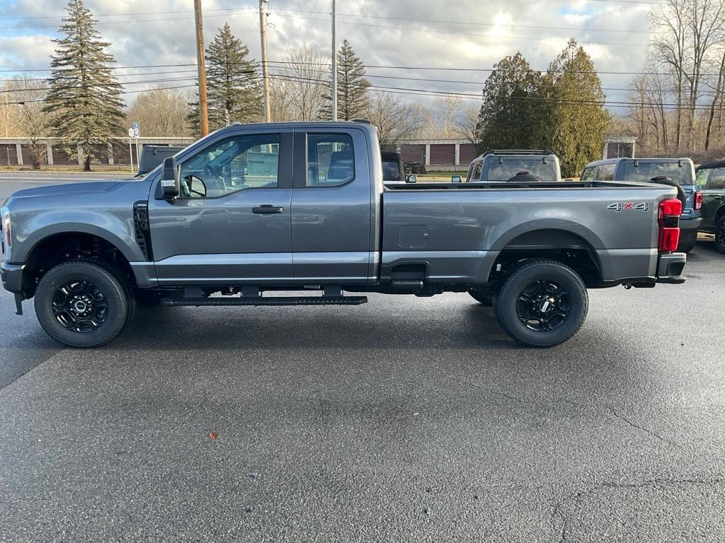 new 2024 Ford F-350 car, priced at $61,600