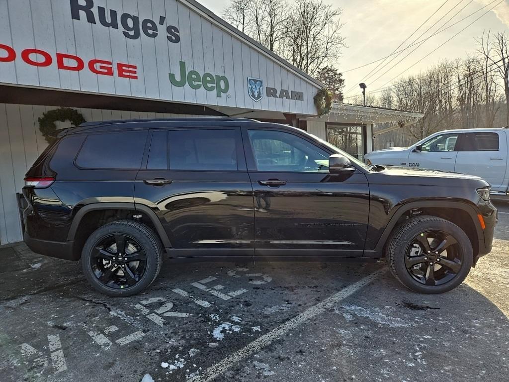 new 2025 Jeep Grand Cherokee L car, priced at $52,885