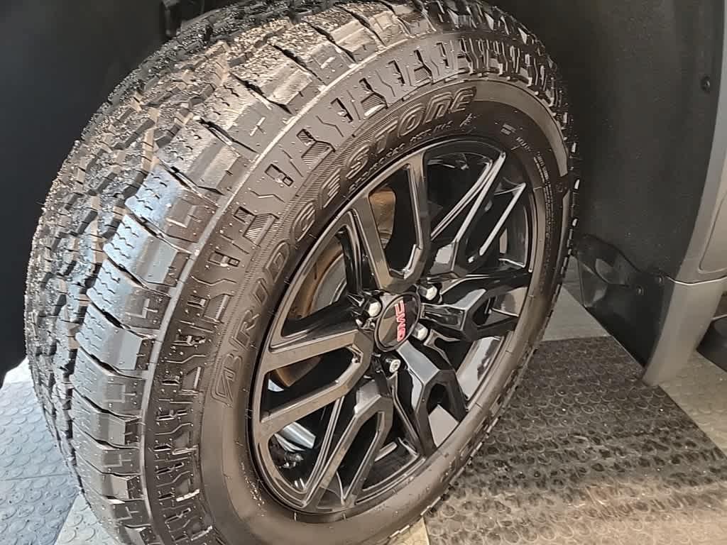 used 2021 GMC Sierra 1500 car, priced at $40,989