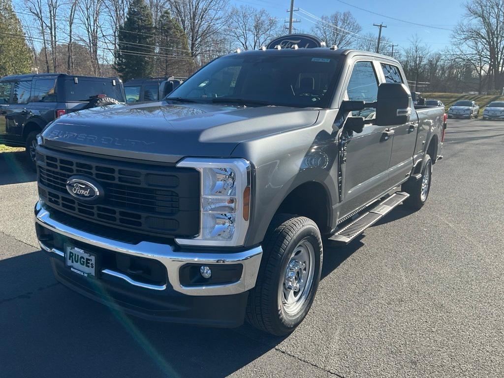 new 2024 Ford F-350 car, priced at $60,540