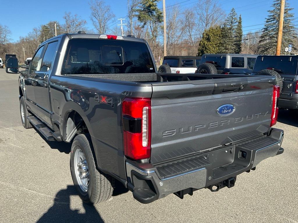 new 2024 Ford F-350 car, priced at $60,540