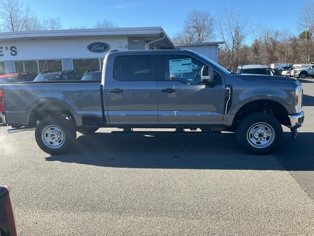 new 2024 Ford F-350 car, priced at $60,540