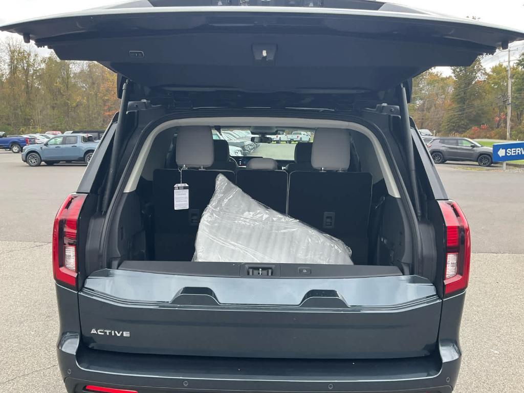 new 2025 Ford Expedition car, priced at $73,595