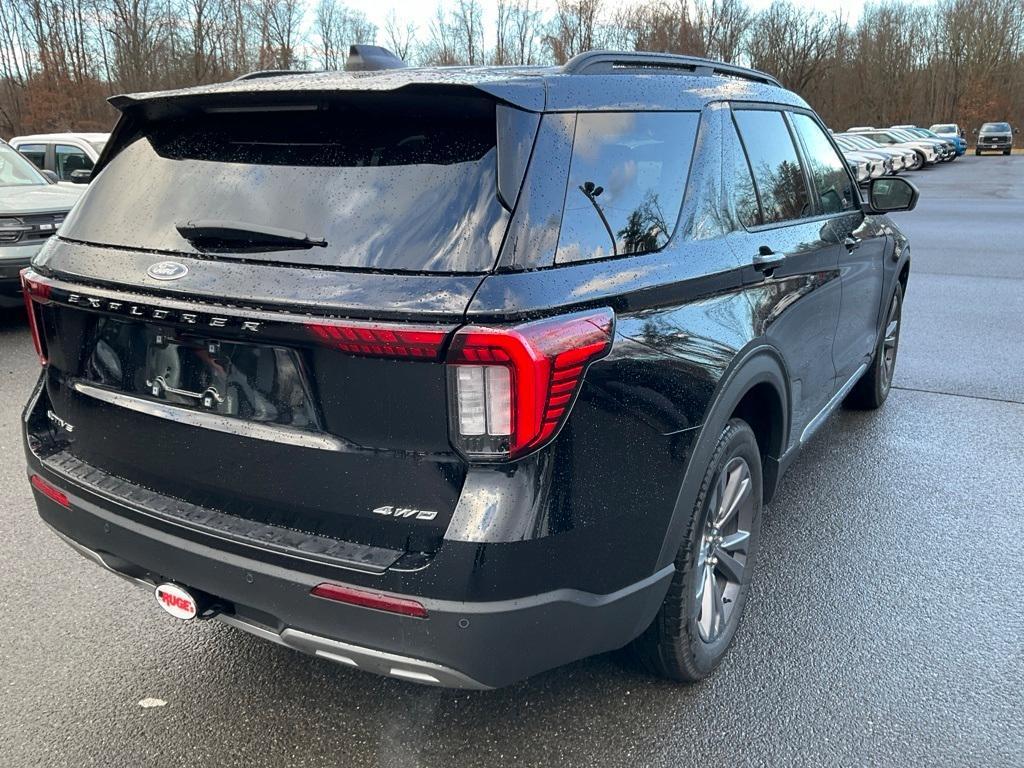 new 2025 Ford Explorer car