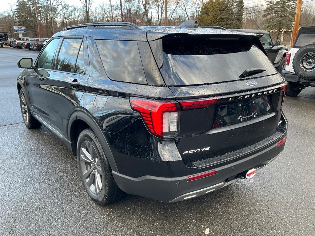 new 2025 Ford Explorer car