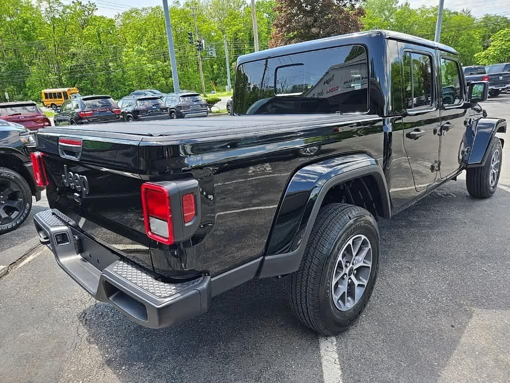 new 2025 Jeep Gladiator car