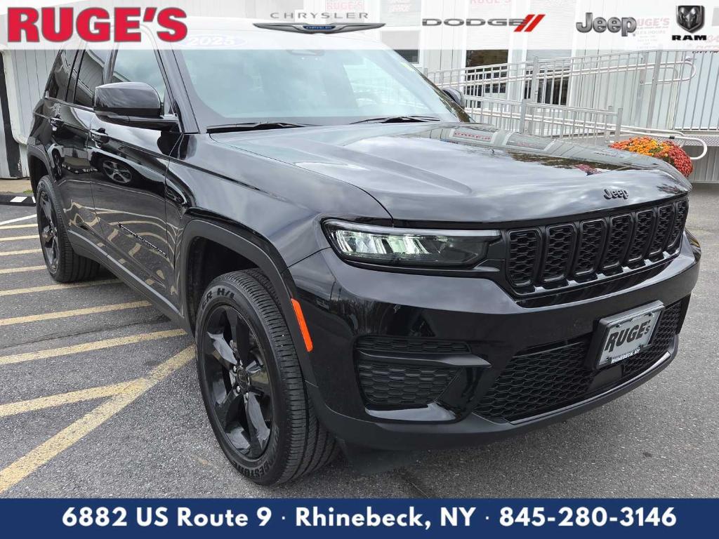 new 2025 Jeep Grand Cherokee car