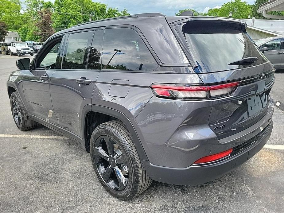 new 2024 Jeep Grand Cherokee car, priced at $51,095