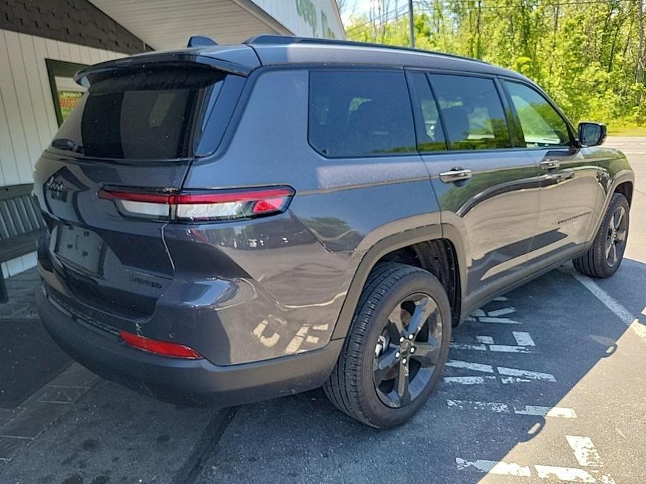 new 2024 Jeep Grand Cherokee L car, priced at $49,275