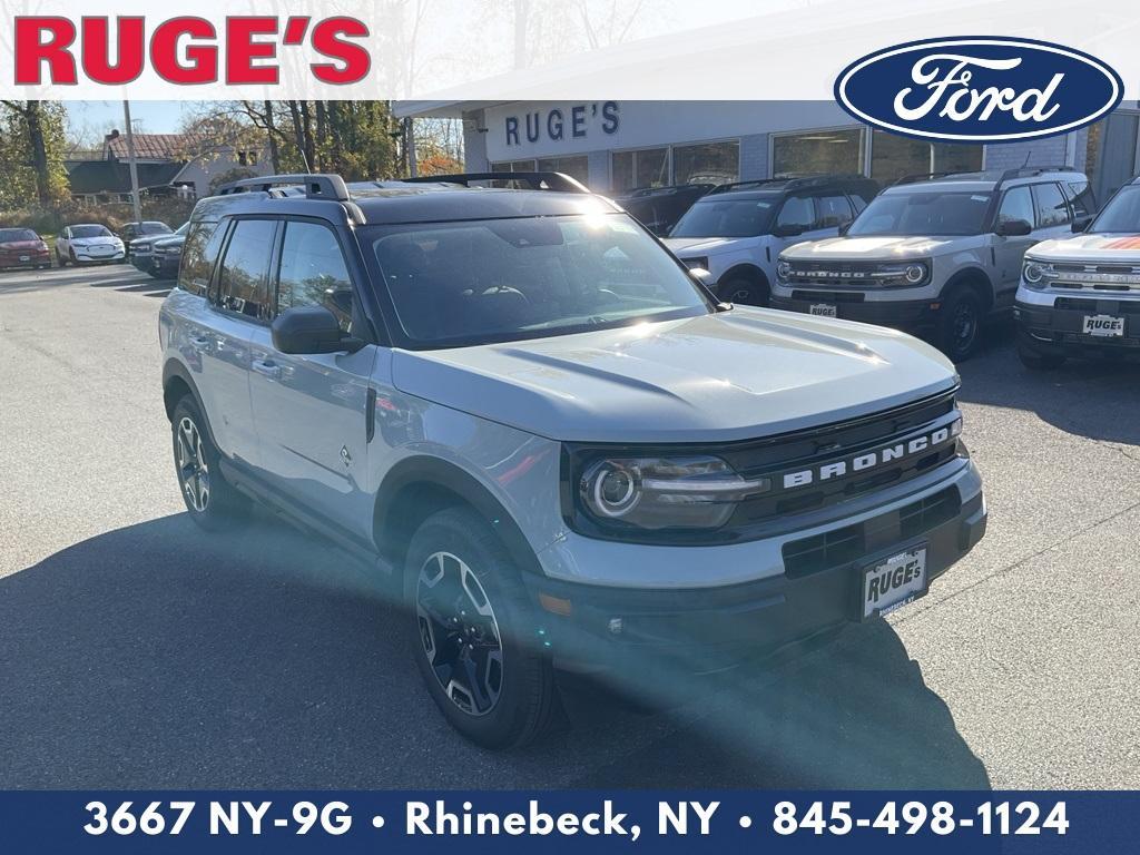 new 2024 Ford Bronco Sport car, priced at $38,215