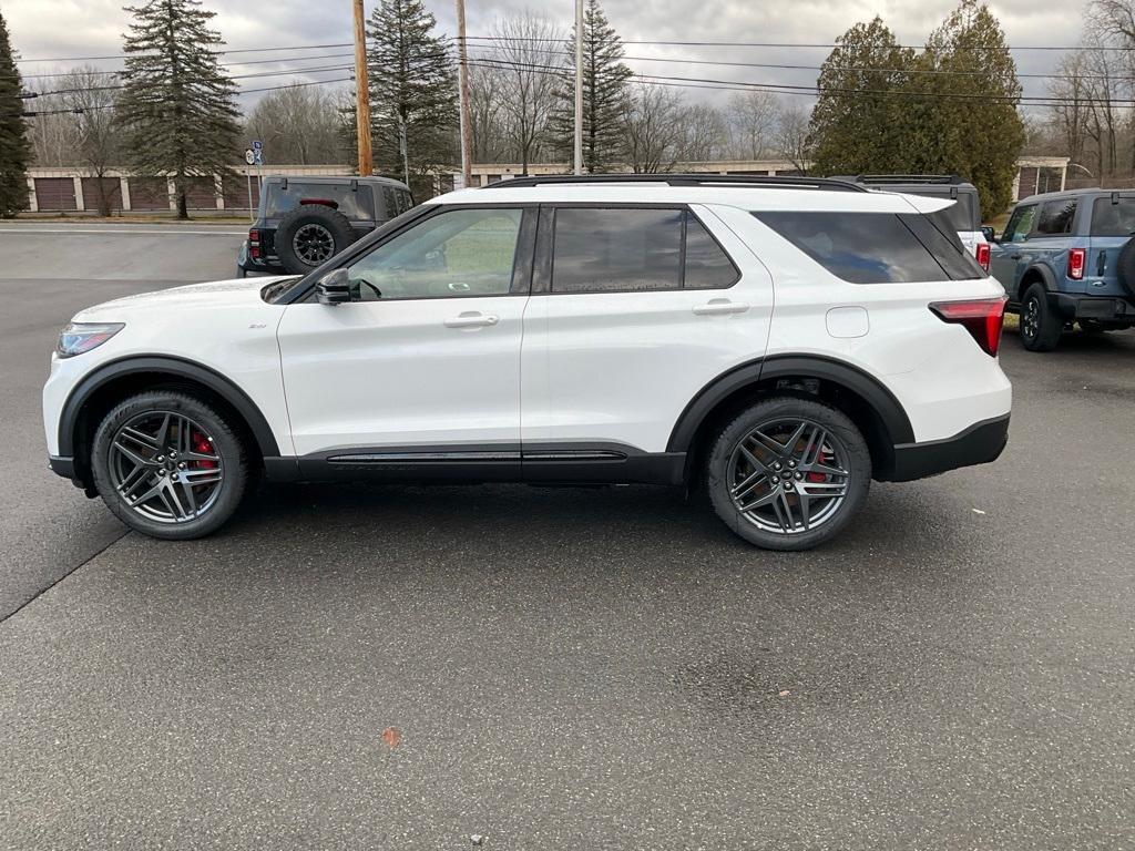 new 2025 Ford Explorer car