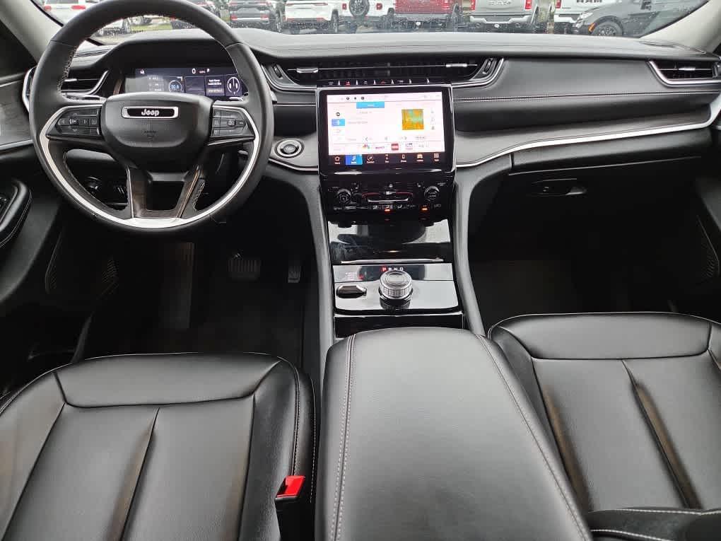 used 2023 Jeep Grand Cherokee car, priced at $27,854