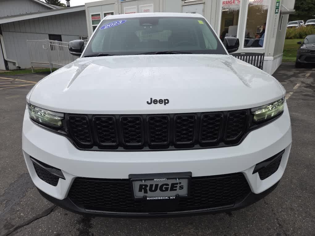 used 2023 Jeep Grand Cherokee car, priced at $27,854