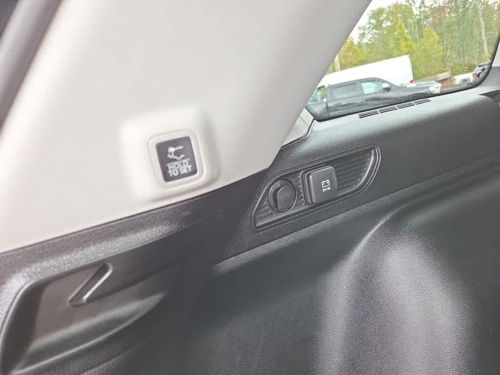 used 2023 Jeep Grand Cherokee car, priced at $27,854