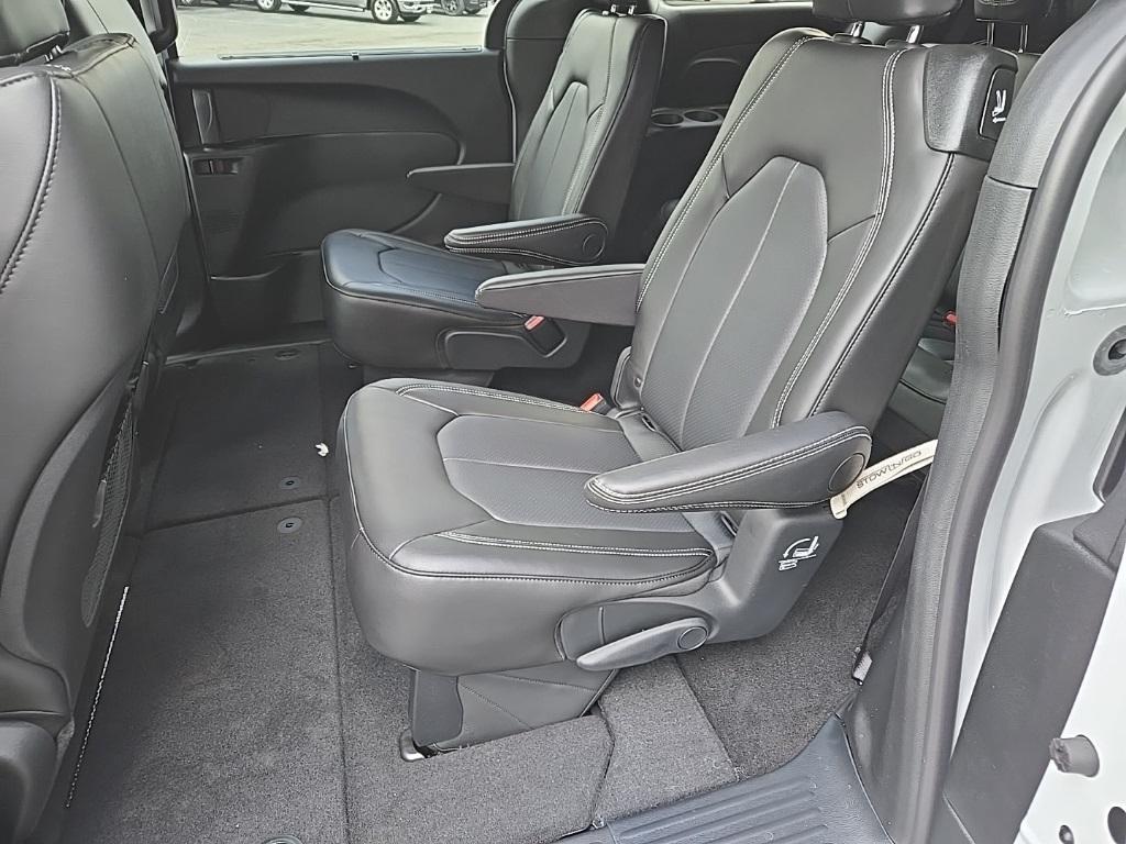 new 2025 Chrysler Voyager car, priced at $40,190