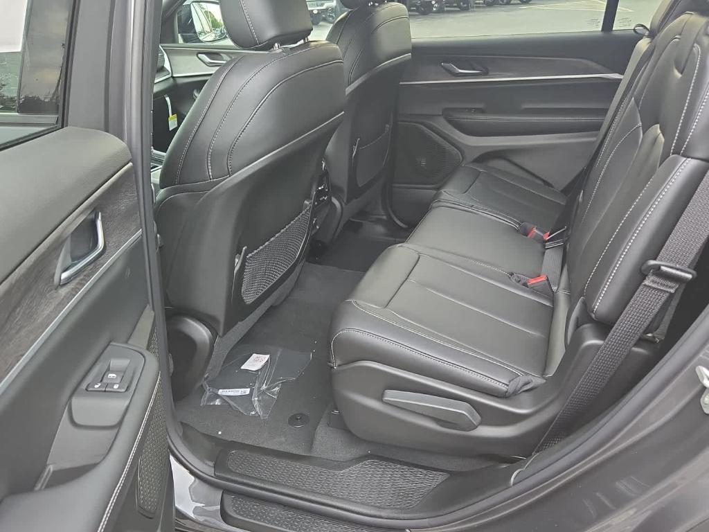 new 2025 Jeep Grand Cherokee L car, priced at $52,757