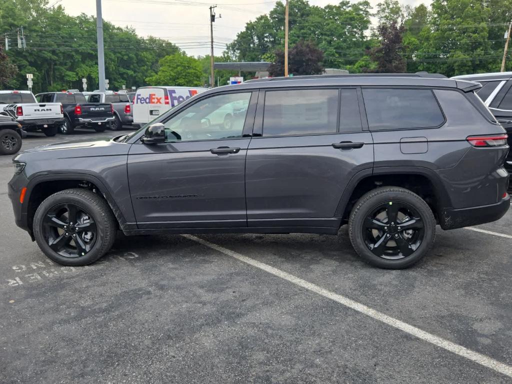 new 2025 Jeep Grand Cherokee L car, priced at $52,757