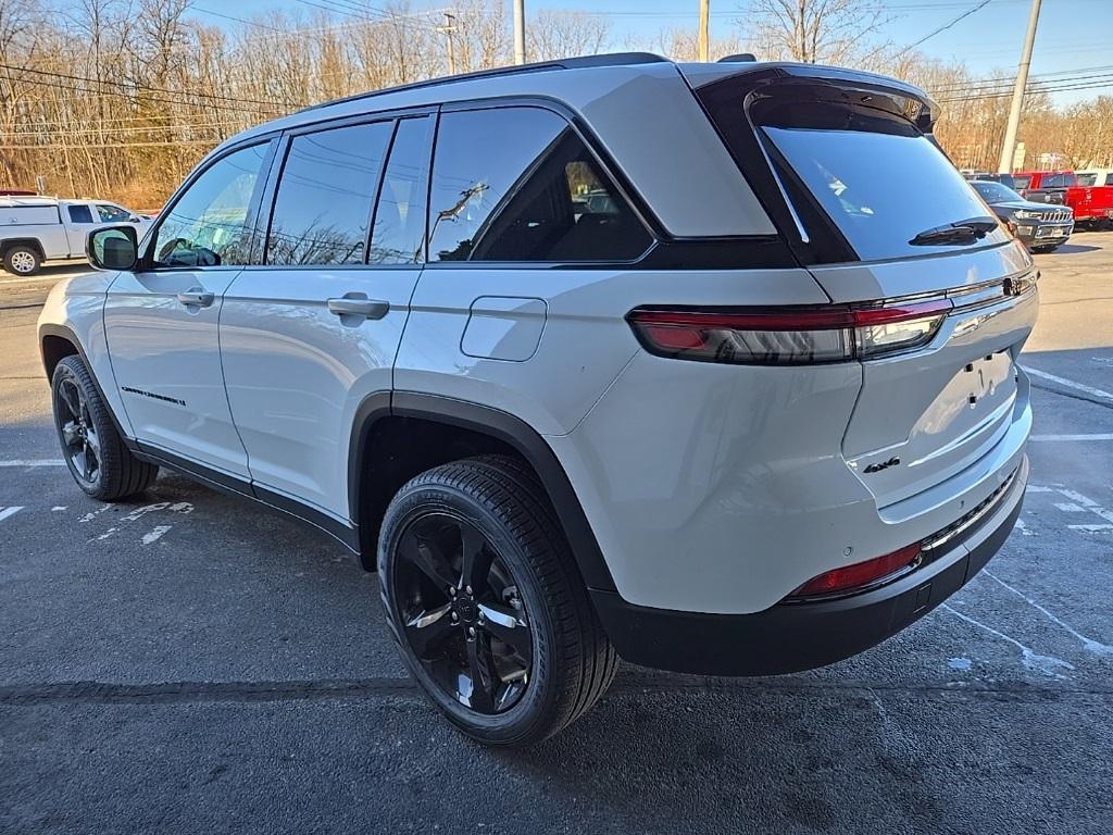 new 2025 Jeep Grand Cherokee car, priced at $49,440