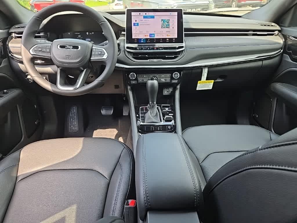new 2025 Jeep Compass car