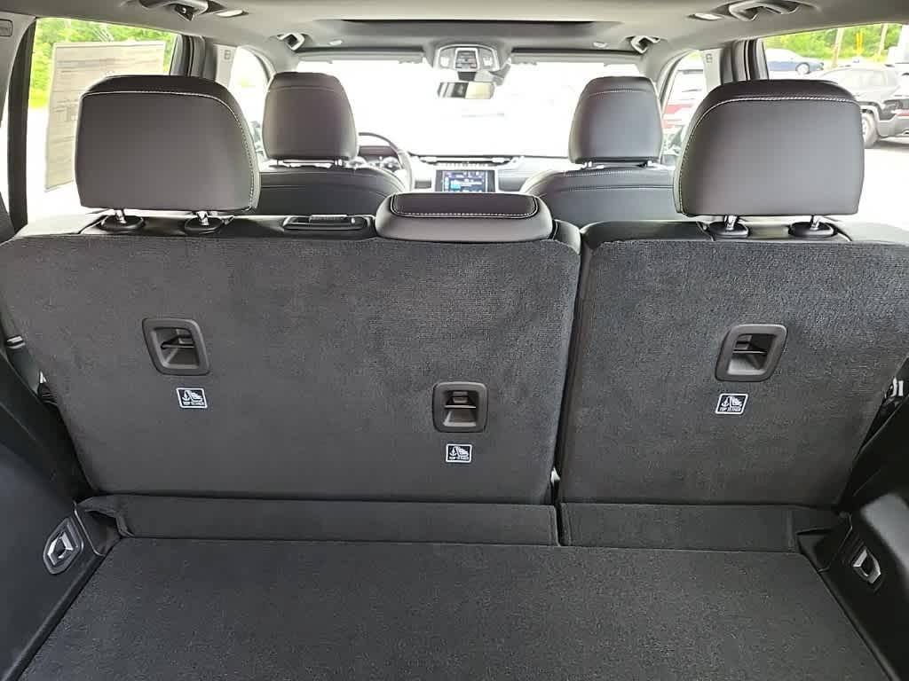new 2025 Jeep Grand Cherokee car, priced at $44,355