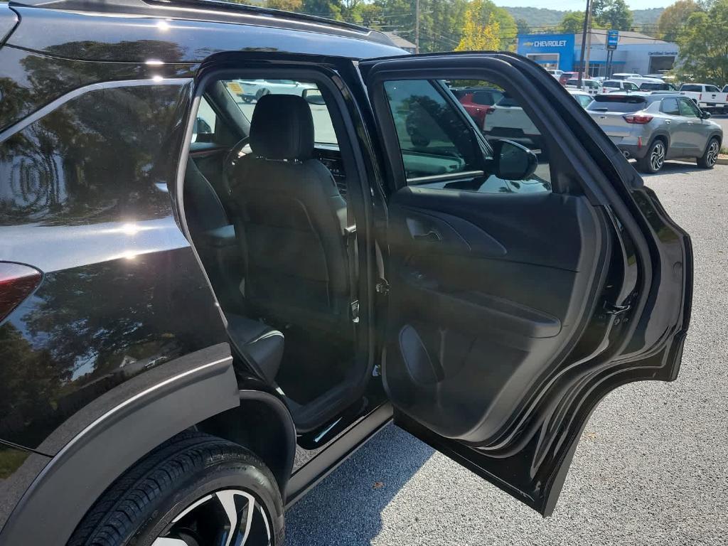 new 2026 Chevrolet TrailBlazer car, priced at $35,735
