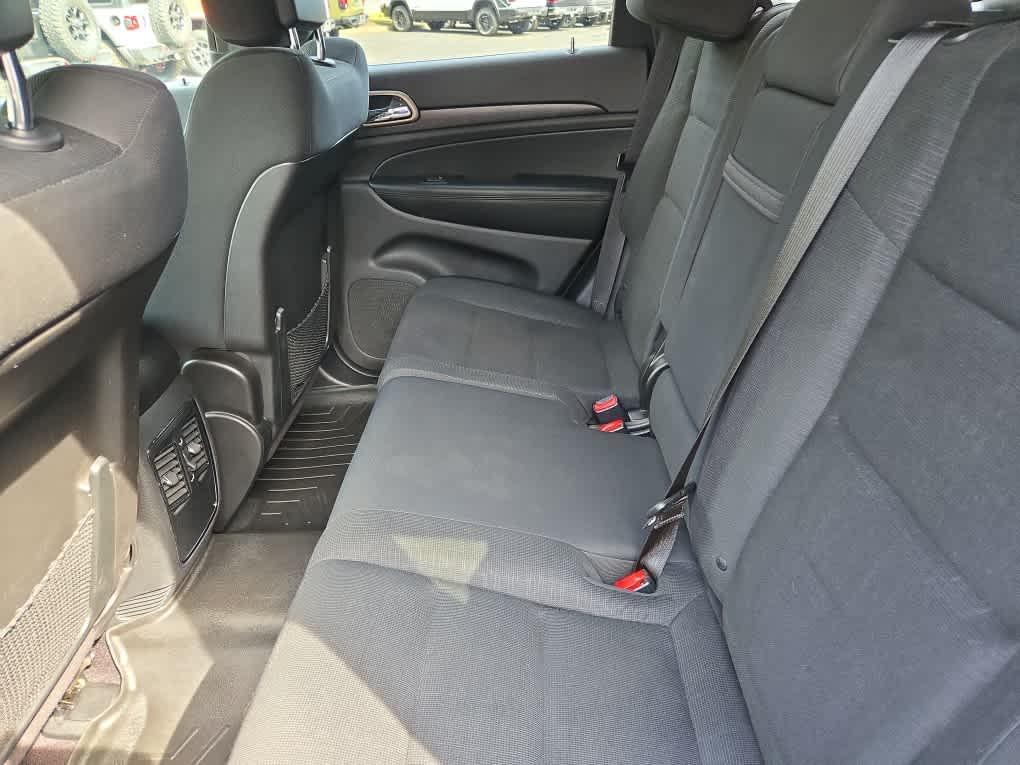 used 2017 Jeep Grand Cherokee car, priced at $16,864