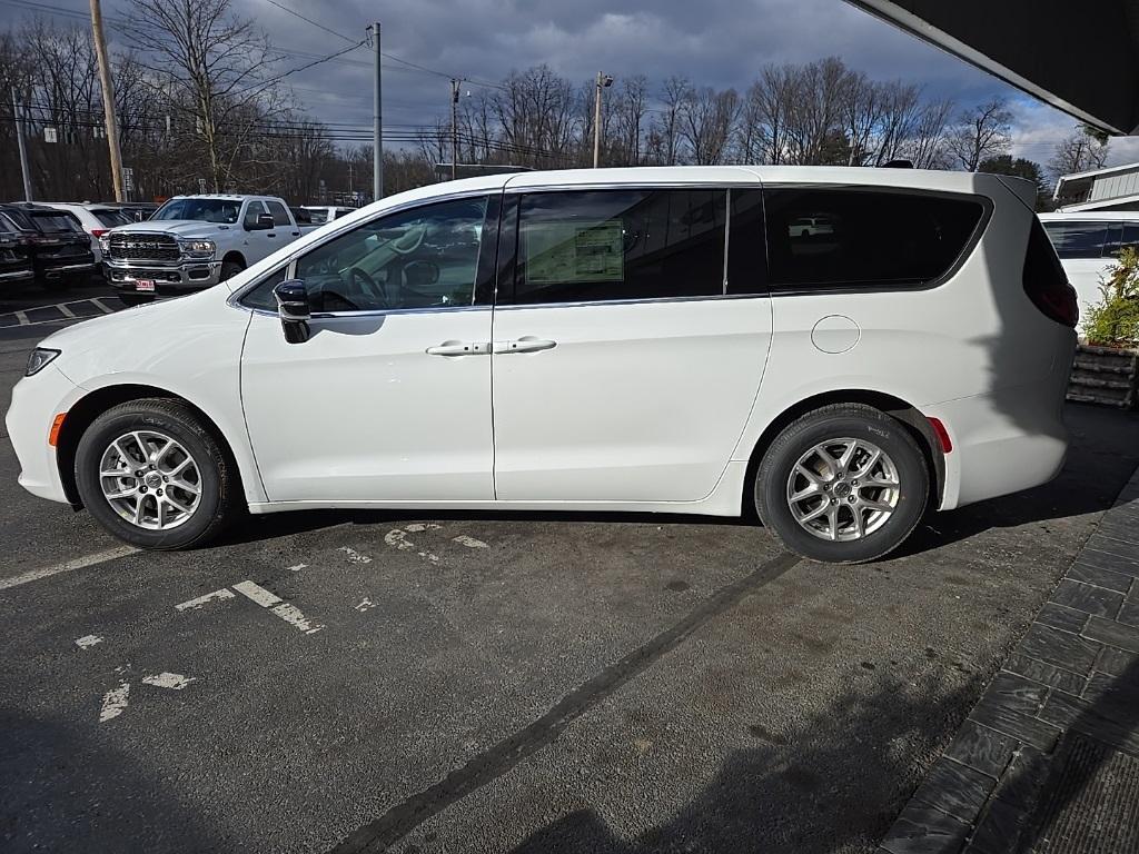 new 2025 Chrysler Pacifica car, priced at $41,145