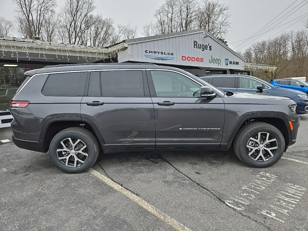 new 2025 Jeep Grand Cherokee L car, priced at $46,795