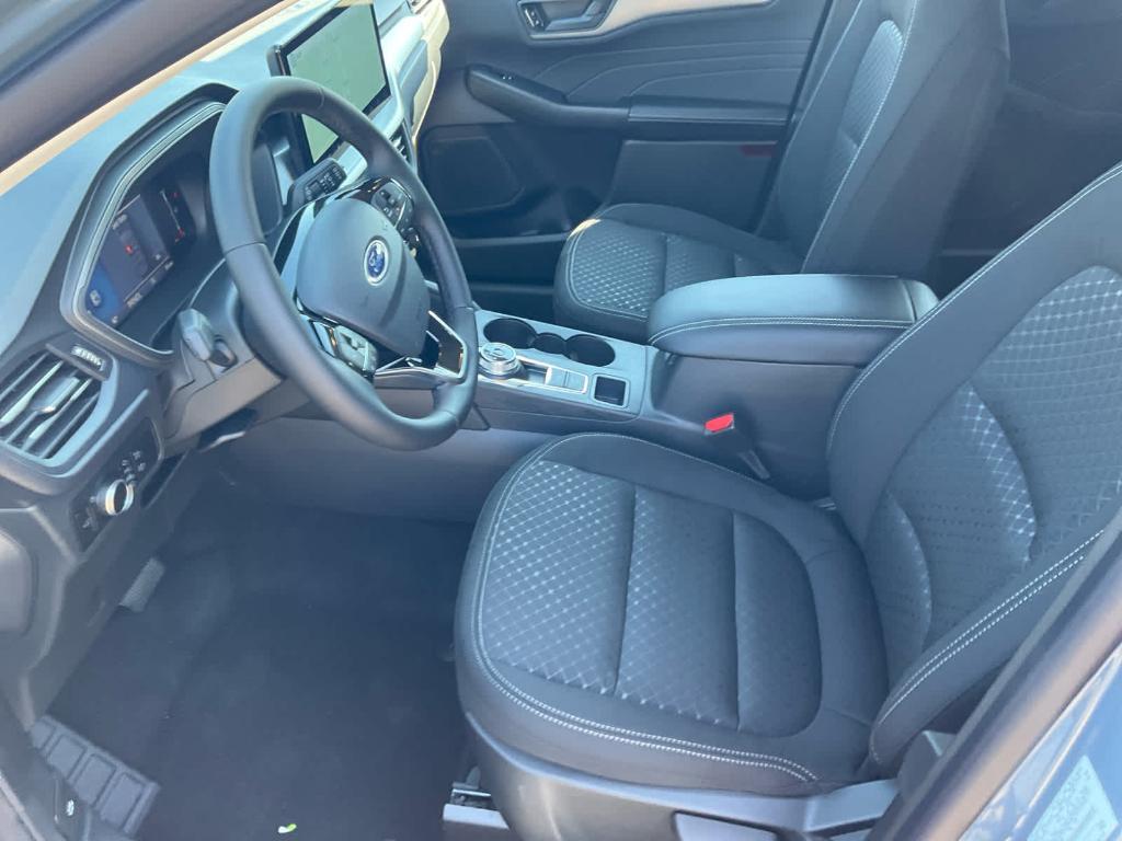 new 2025 Ford Escape car, priced at $34,200