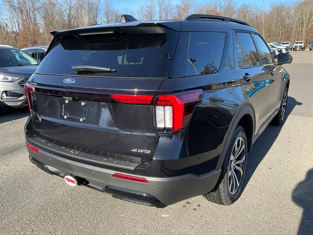 new 2025 Ford Explorer car