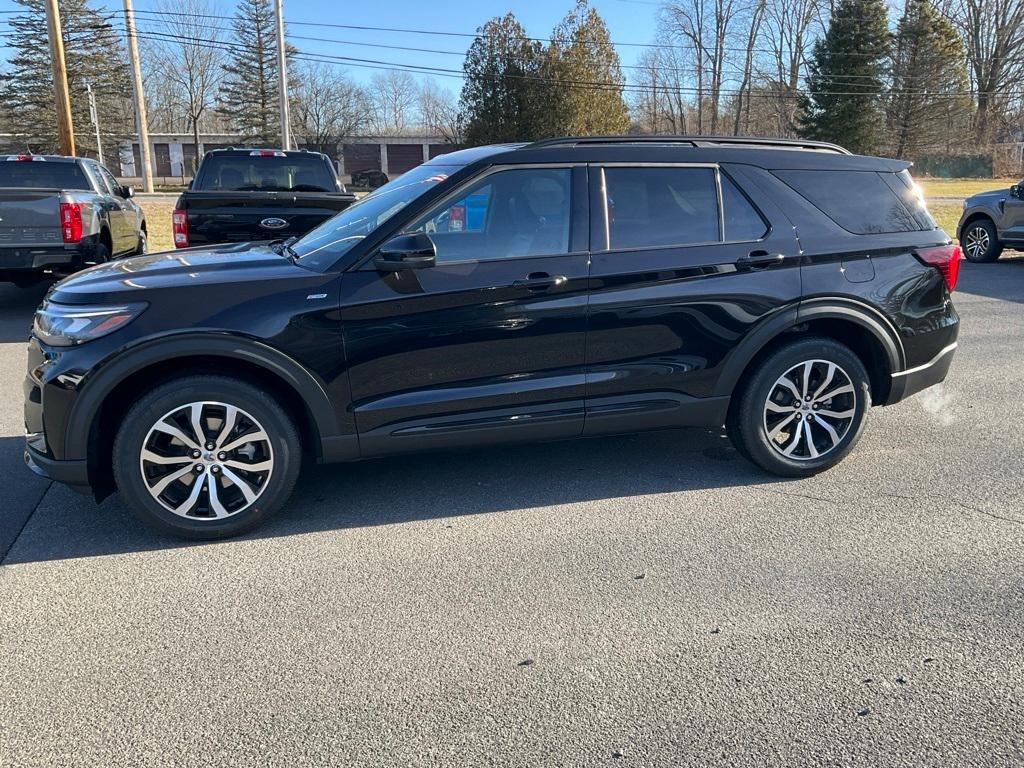 new 2025 Ford Explorer car