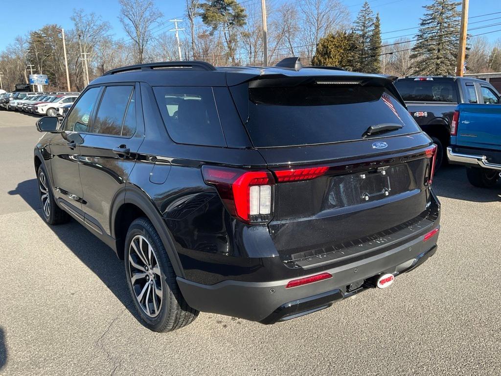 new 2025 Ford Explorer car