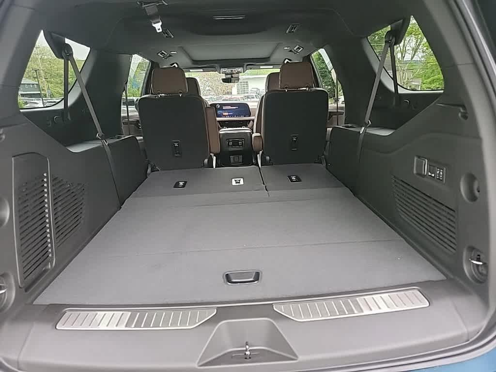 new 2025 Chevrolet Suburban car, priced at $91,230