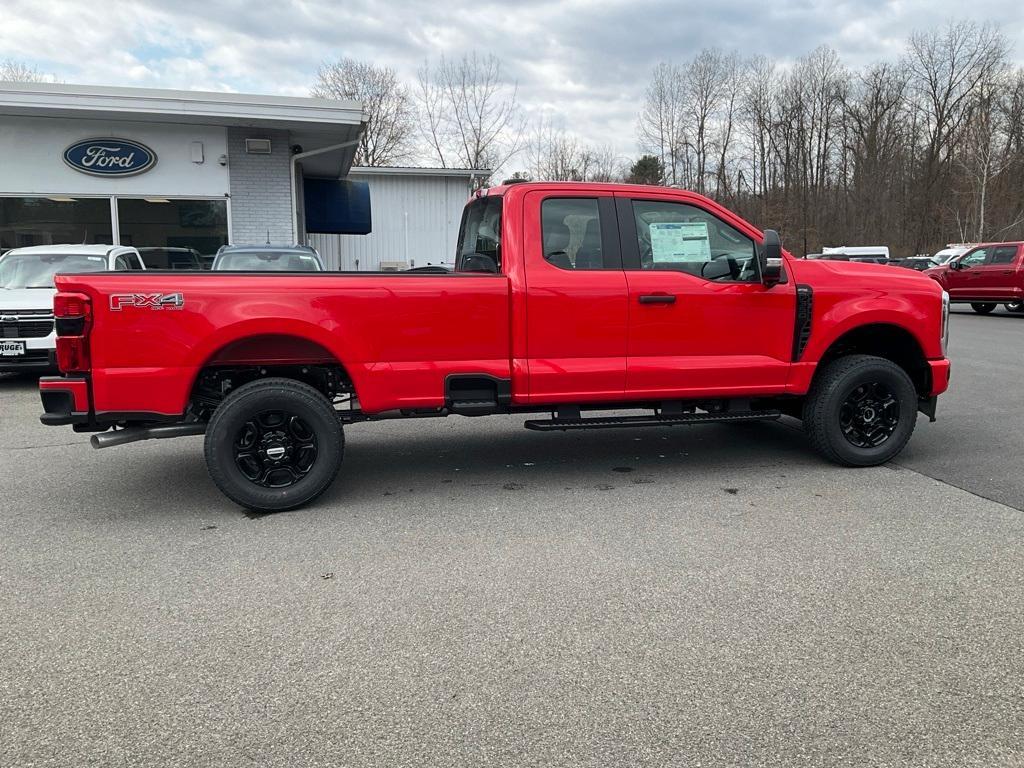 new 2025 Ford F-350 car, priced at $62,310