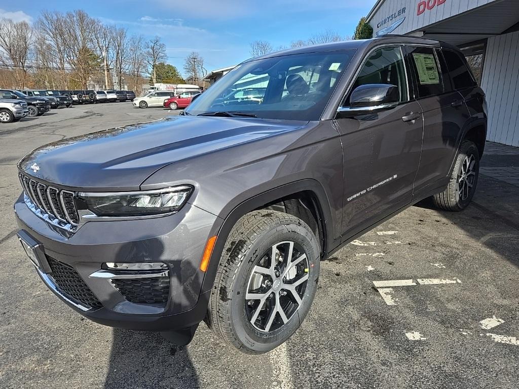 new 2025 Jeep Grand Cherokee car